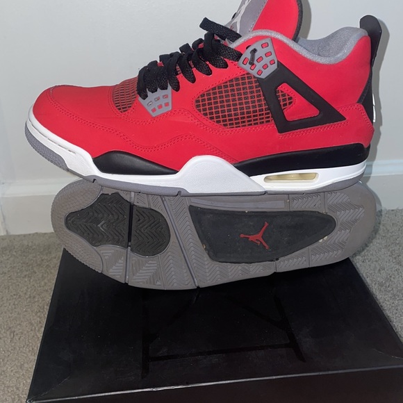 JORDAN TORO 4’s - Picture 6 of 6